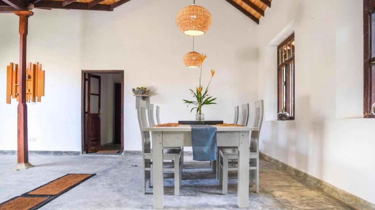 Antique Ceylon Villa Ahangama Ngoại thất bức ảnh