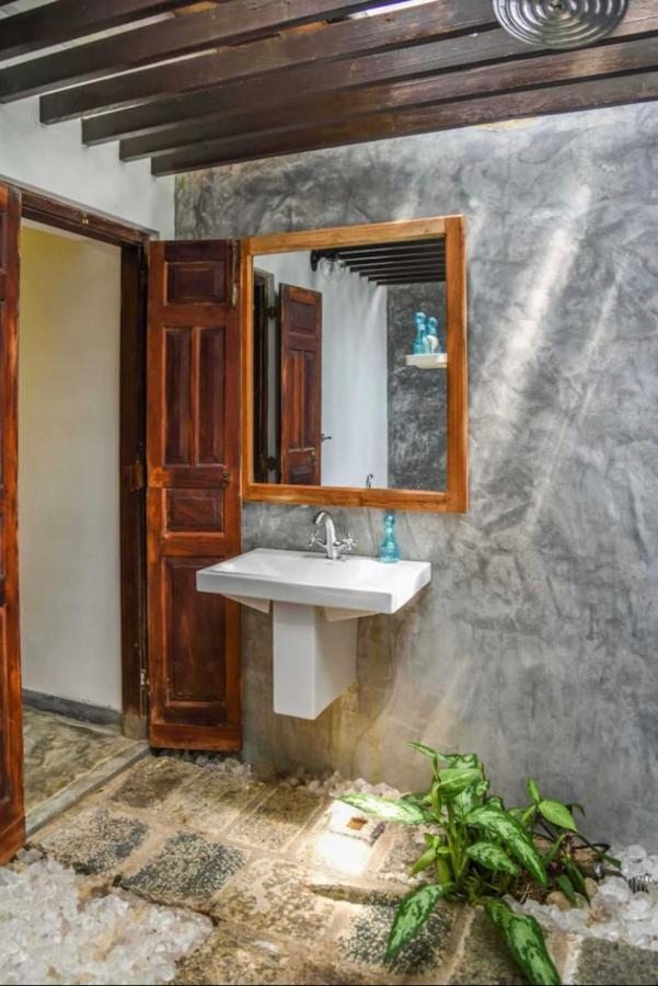 Antique Ceylon Villa Ahangama Ngoại thất bức ảnh