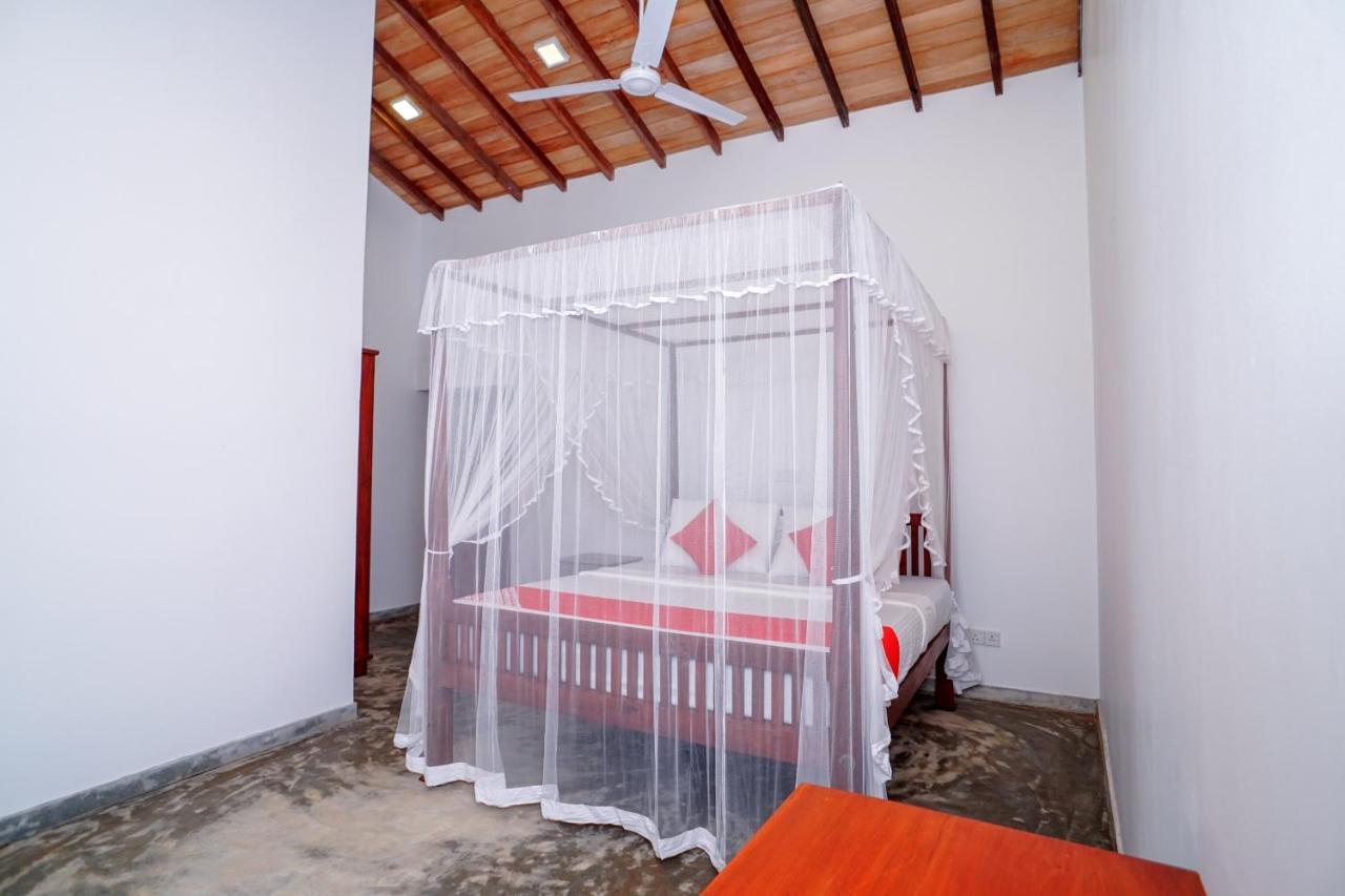 Antique Ceylon Villa Ahangama Ngoại thất bức ảnh
