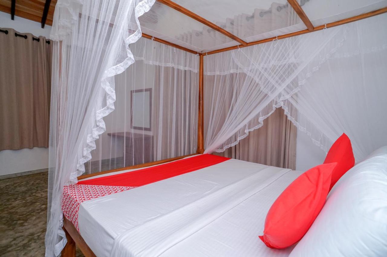 Antique Ceylon Villa Ahangama Ngoại thất bức ảnh