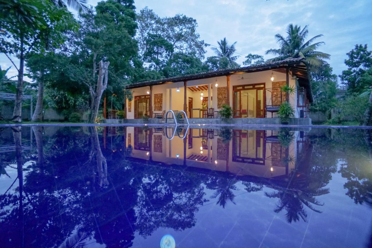 Antique Ceylon Villa Ahangama Ngoại thất bức ảnh